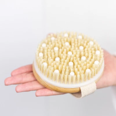 Beauty By Earth Round Dry Brush With Cellulite Massager - Image 4
