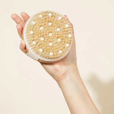 Beauty By Earth Round Dry Brush With Cellulite Massager - Image 9